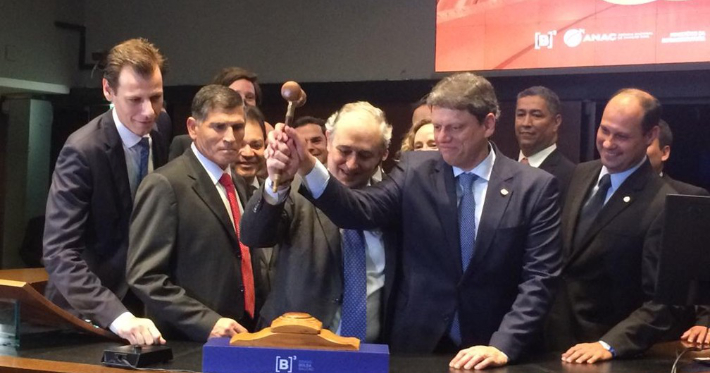 Ministério da Infraestrutura realiza leilões e inaugura obras vitais para o setor