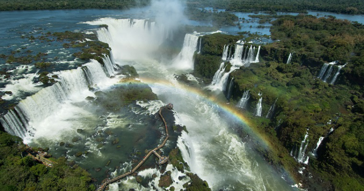 Cataratas do Iguaçu batem recorde de visitação no primeiro semestre
